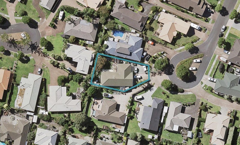 15 Jan Higgins Place, Golflands, Auckland - Carousel 1