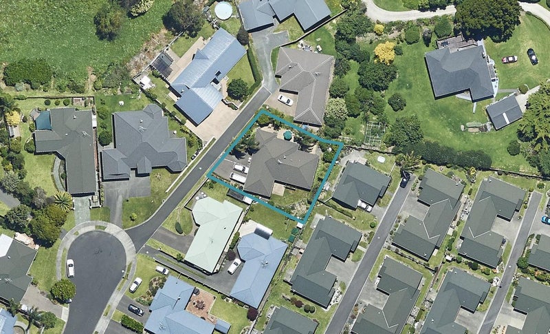 36 Elderton Avenue, Pyes Pa, Tauranga - Carousel 1