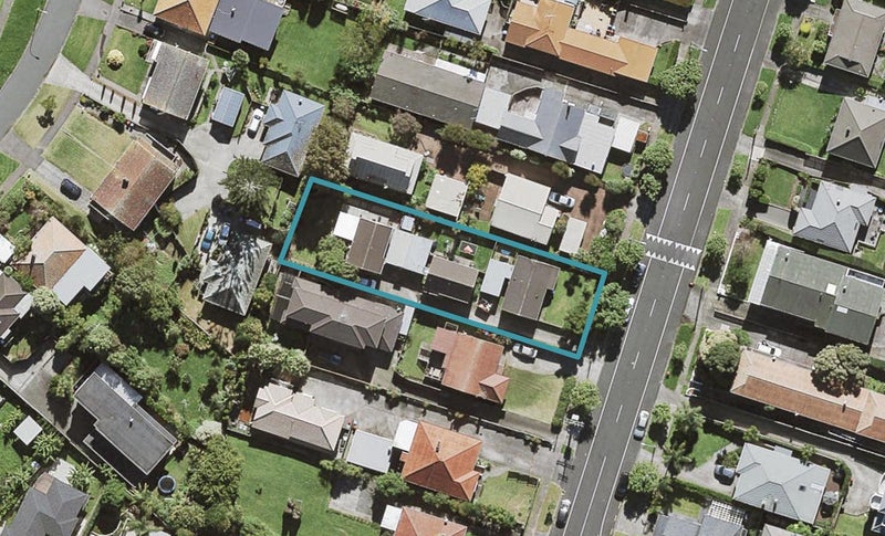 2/20 Renfrew Avenue, Sandringham, Auckland - Carousel 1