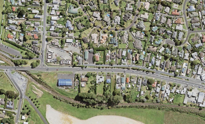 374 Main Road, Huapai, Kumeu - Carousel 1
