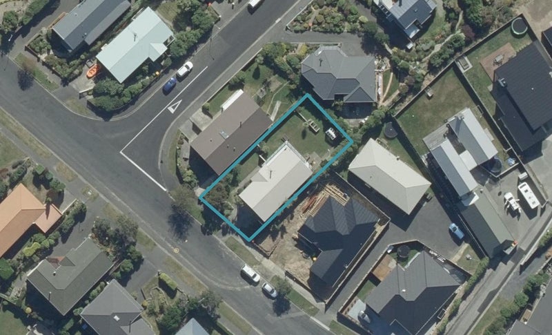 247 Larnach Road, Waverley, Dunedin - Carousel 1
