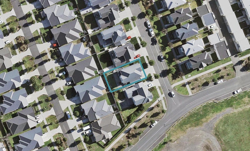 4 Puweto Avenue, Takanini, Auckland - Carousel 1