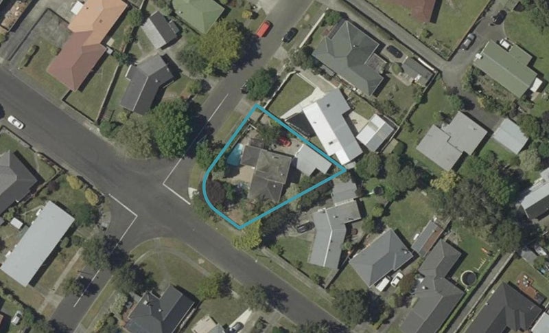 18 Patea Place, Terrace End, Palmerston North - Carousel 1