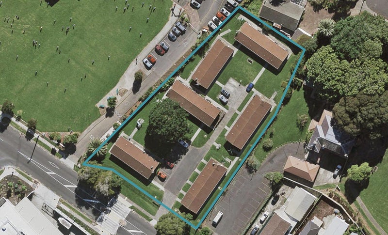 12A/11 Yates Road, Mangere East, Auckland - Carousel 1