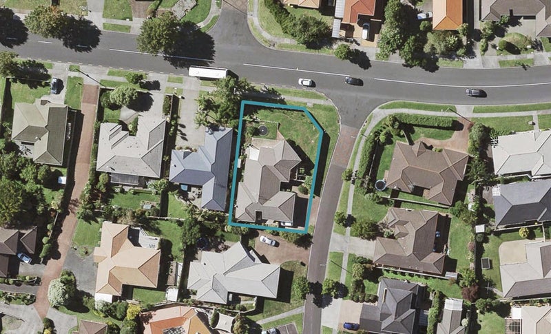 1 Campian Place, Golflands, Auckland - Carousel 1