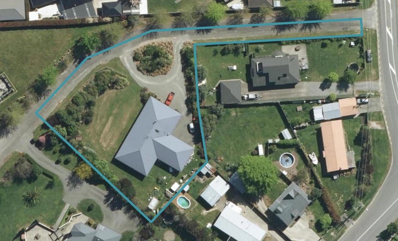 6 Oak Tree Lane, Renwick - Carousel 1