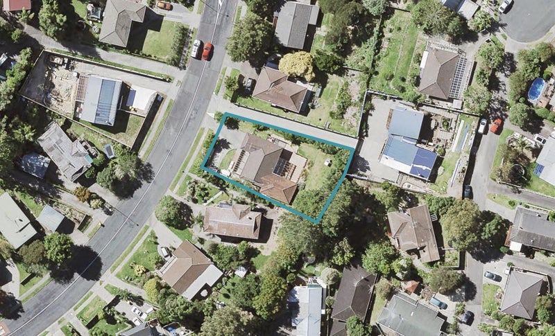 89 Oaktree Avenue, Browns Bay, Auckland - Carousel 1