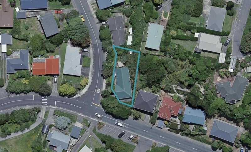 92 Broderick Road, Johnsonville, Wellington - Carousel 1