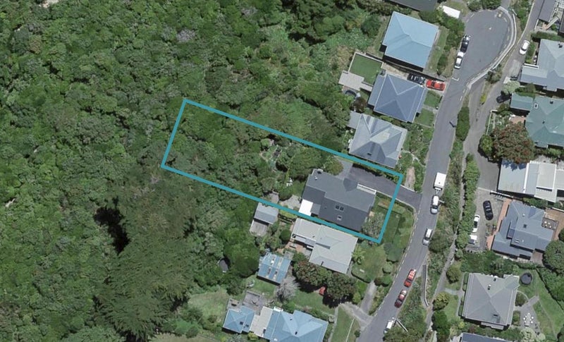 18 Karepa Street, Brooklyn, Wellington - Carousel 1