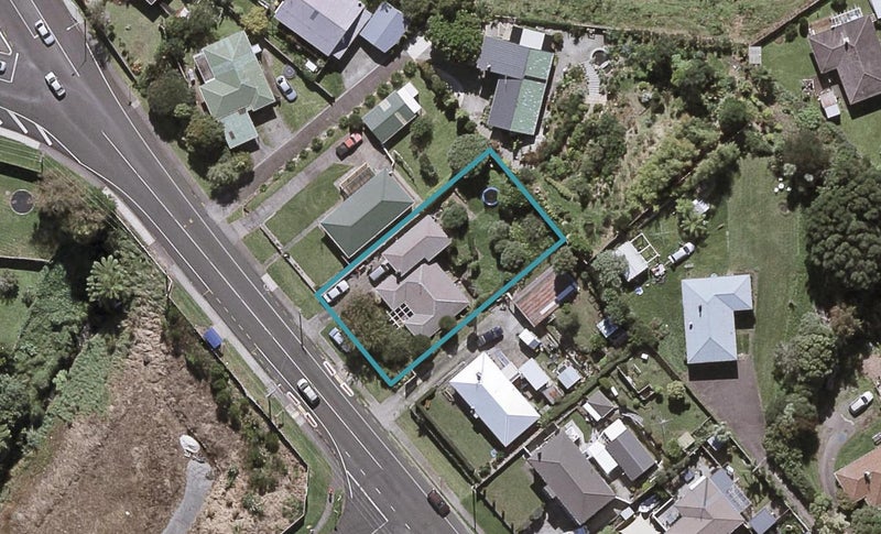 122 Omata Road, Marfell, New Plymouth - Carousel 1