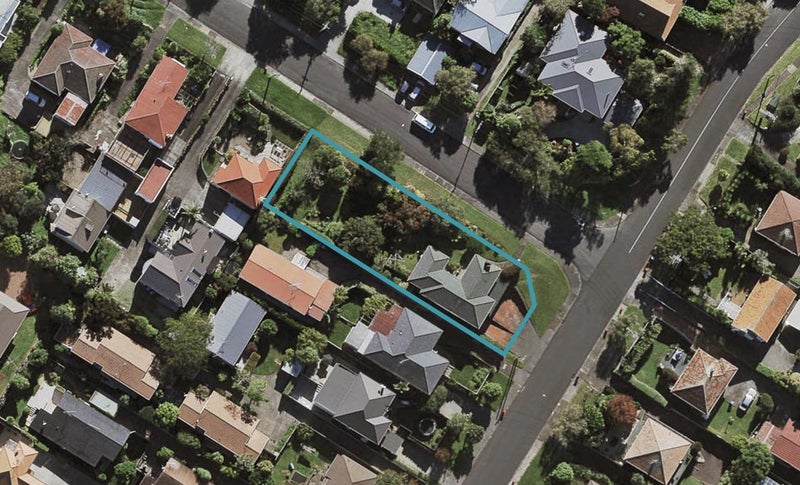 156 Paihia Road, One Tree Hill, Auckland - Carousel 1