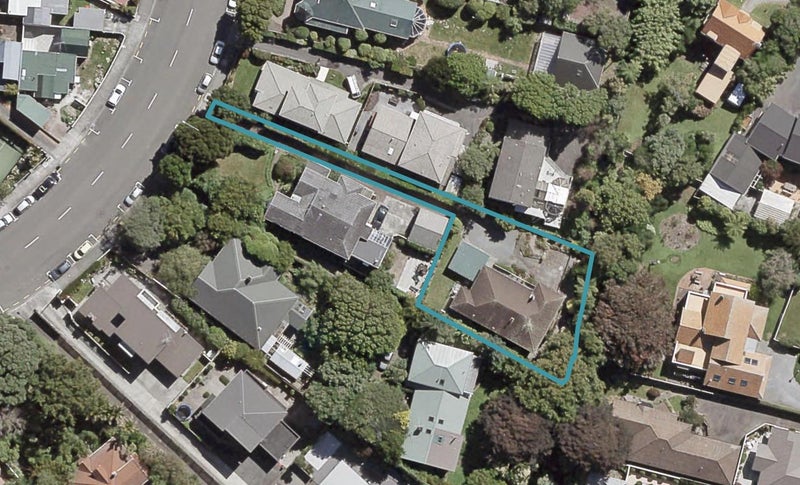 12A Bloomfield Terrace, Hutt Central, Lower Hutt - Carousel 1