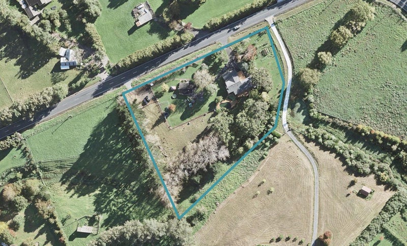 211 Coatesville-Riverhead Highway, Albany - Carousel 1