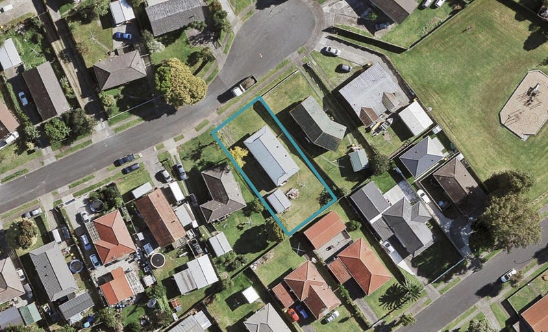 23 Gambare Place, Wattle Downs, Auckland - Carousel 1