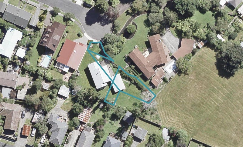 8/1 Helvetia Grove, Naenae, Lower Hutt - Carousel 1