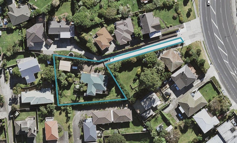 512 Glenfield Road, Bayview, Auckland - Carousel 1