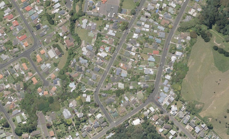 10 Raine Street, Whanganui East, Whanganui - Carousel 1