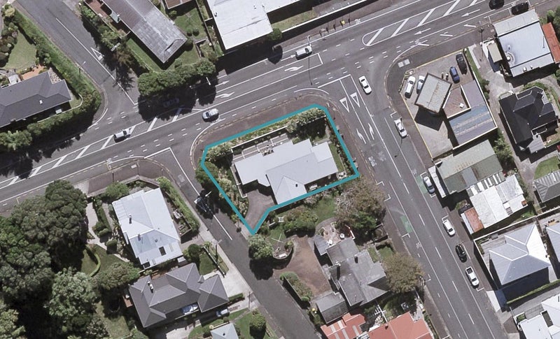 17 Baring Terrace, Strandon, New Plymouth - Carousel 1