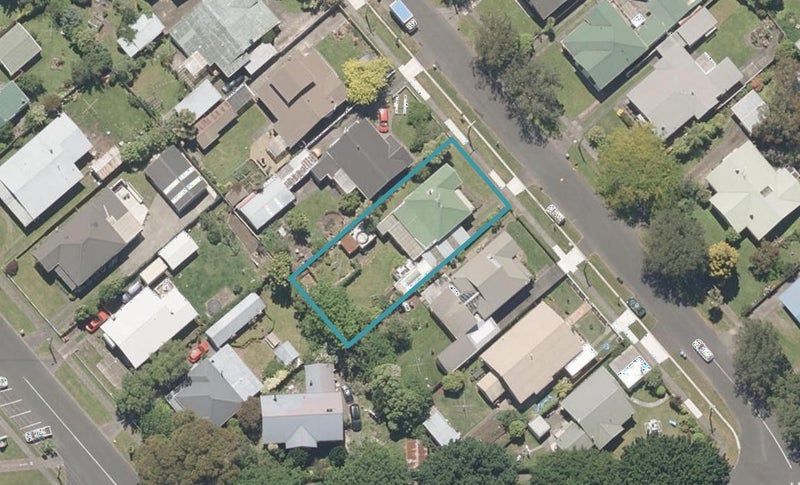 62 Young Street, Whanganui East, Whanganui - Carousel 1