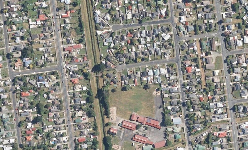 15 McKay Street, Wainuiomata, Lower Hutt - Carousel 1