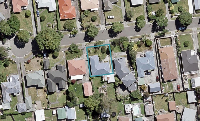 11 Hall Grove, Ebdentown, Upper Hutt - Carousel 1
