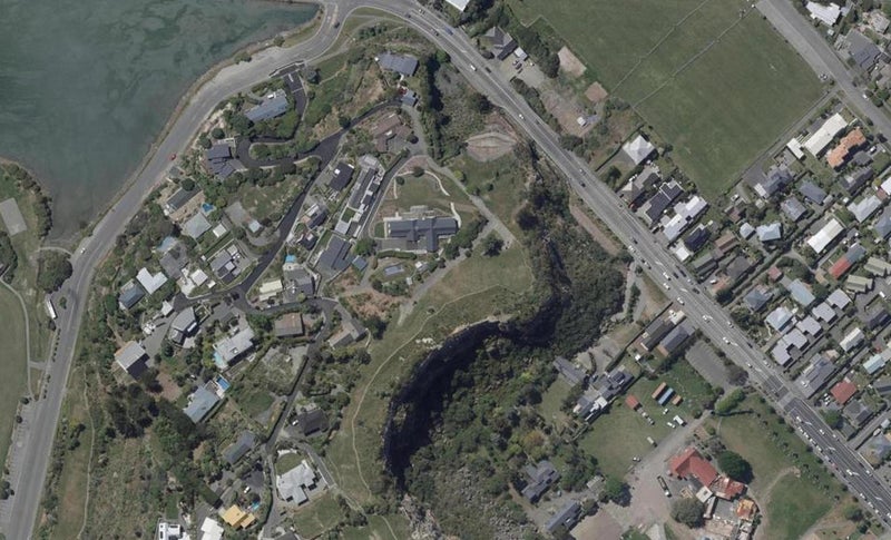8E Balmoral Lane, Redcliffs, Christchurch - Carousel 1