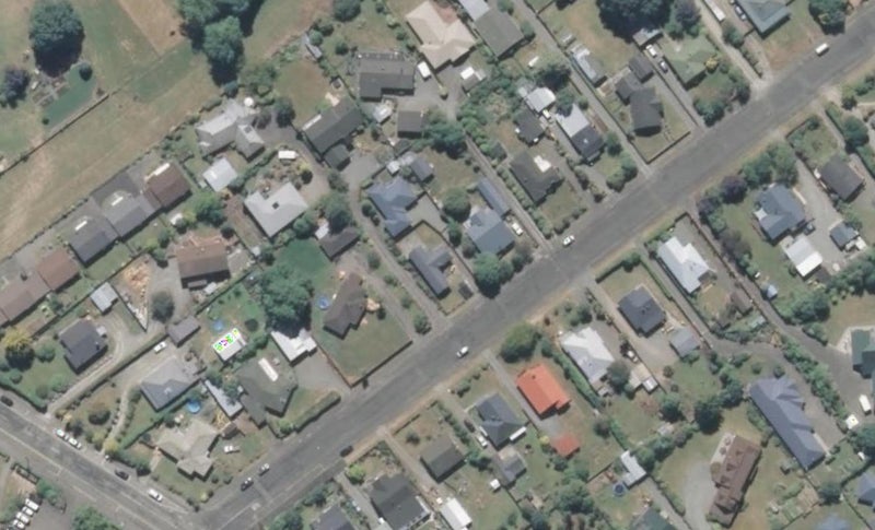 11 CAMPBELL ST - Carousel 1