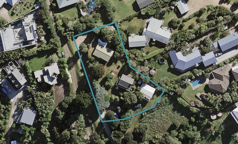 50 View Road, Ostend, Waiheke Island - Carousel 1
