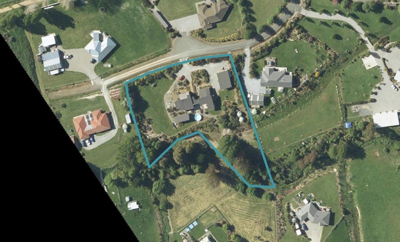 249 Westdale Road, Redwood Valley, Richmond - Carousel 1