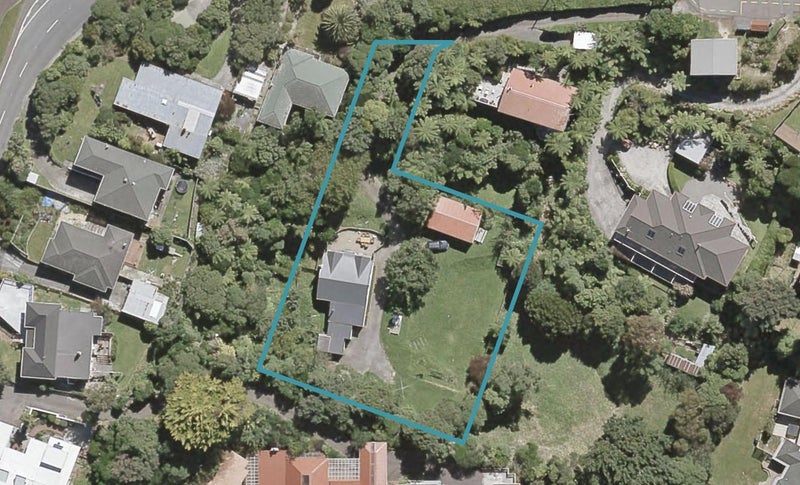 114 Korokoro Road, Korokoro, Lower Hutt - Carousel 1