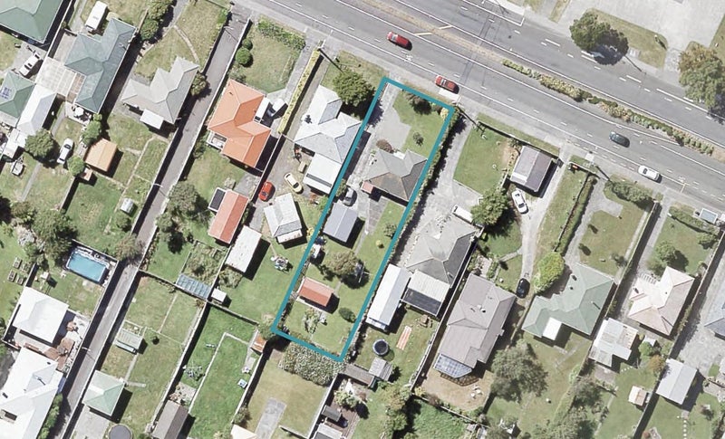 69 Wainuiomata Road, Wainuiomata, Lower Hutt - Carousel 1