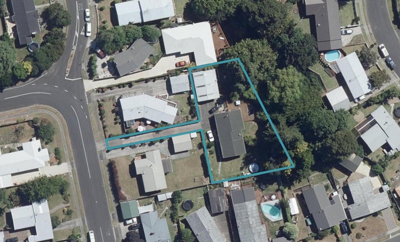 6 Fuchsia Avenue, Pukete, Hamilton - Carousel 1