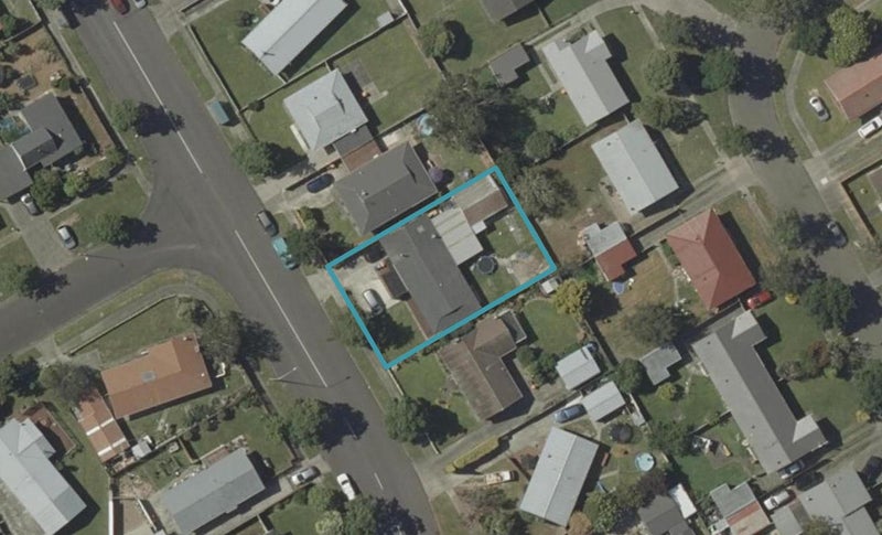 15 Amberley Avenue, Westbrook, Palmerston North - Carousel 1