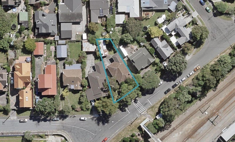 29 Pohutukawa Street, Woburn, Lower Hutt - Carousel 1