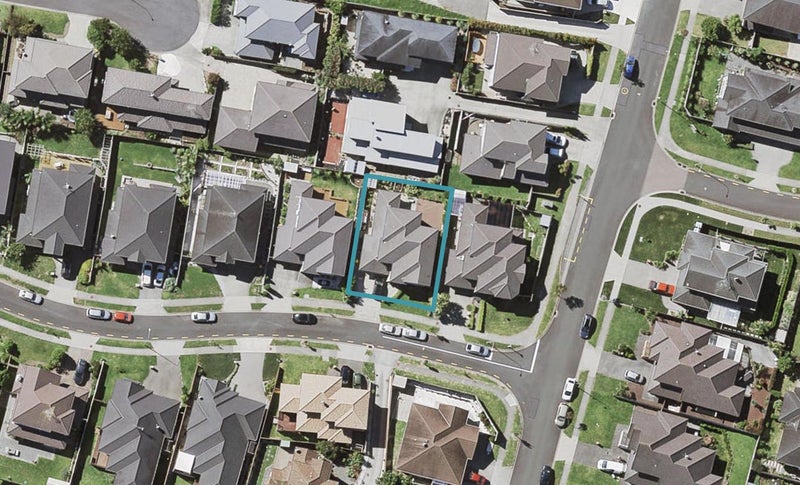 20 Muirlea Drive, Flat Bush, Auckland - Carousel 1