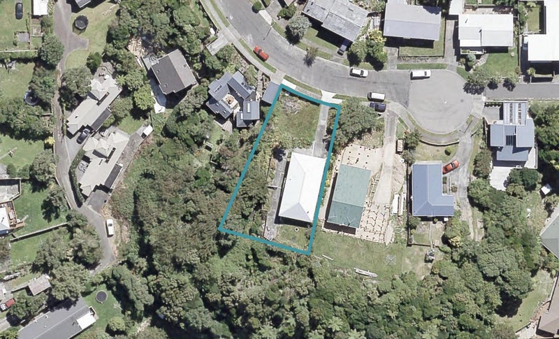 22 Laburnum Grove, Maungaraki, Lower Hutt - Carousel 1