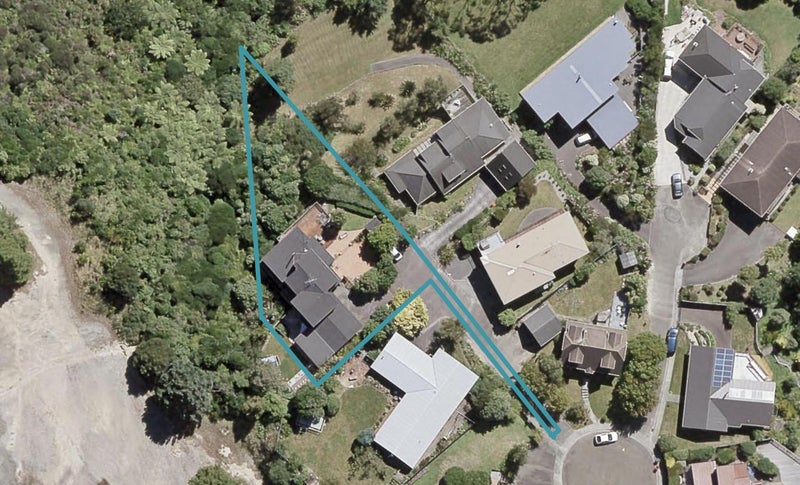 8 Plantagenet Grove, Kingsley Heights, Upper Hutt - Carousel 1