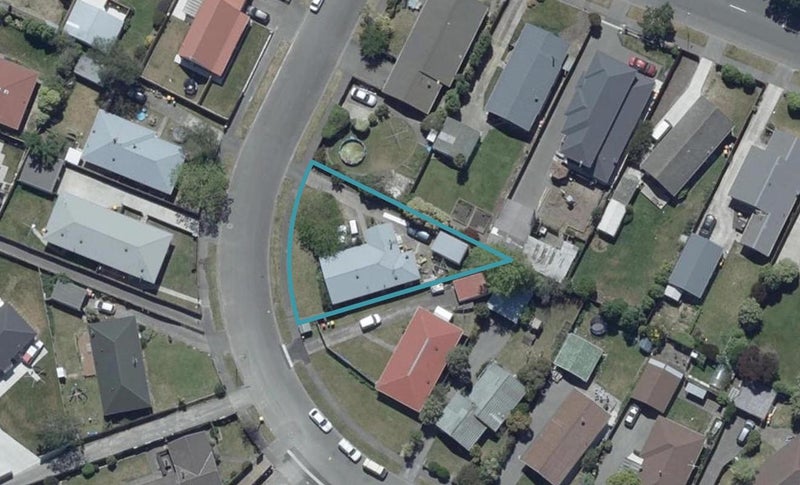 5 Branksome Place, Parklands, Christchurch - Carousel 1