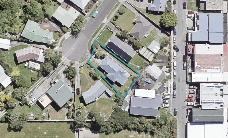 4 Holly Grove, Maungaraki, Lower Hutt - Carousel 1