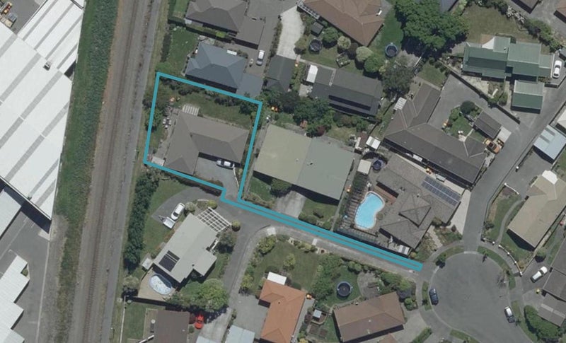 6 Prudhoe Lane, Northcote, Christchurch - Carousel 1
