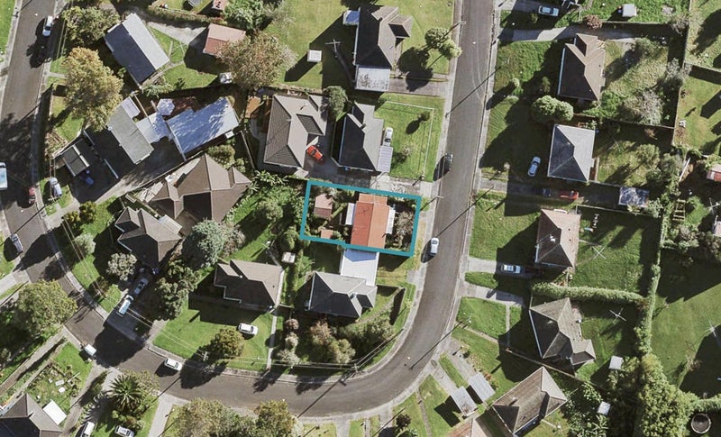 11A Sanft Avenue, Mount Roskill, Auckland - Carousel 1