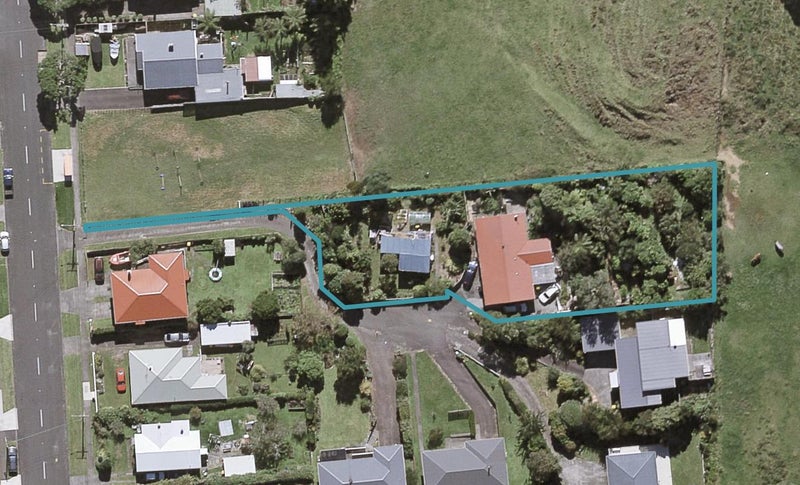 87A Pioneer Road, Moturoa, New Plymouth - Carousel 1