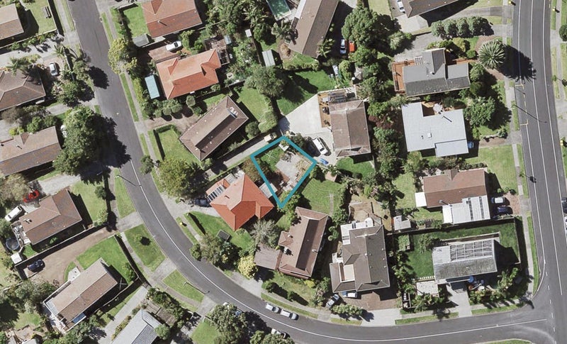 7C Lewisham Street, Highland Park, Auckland - Carousel 1