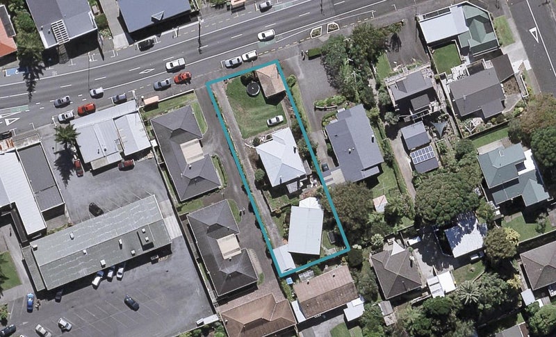 479 St Aubyn Street, Moturoa, New Plymouth - Carousel 1