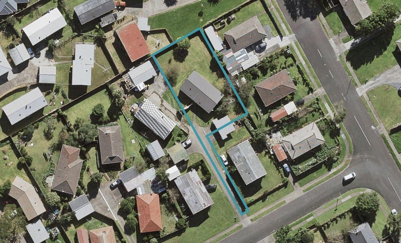 82 Cottingham Crescent, Mangere East, Auckland - Carousel 1