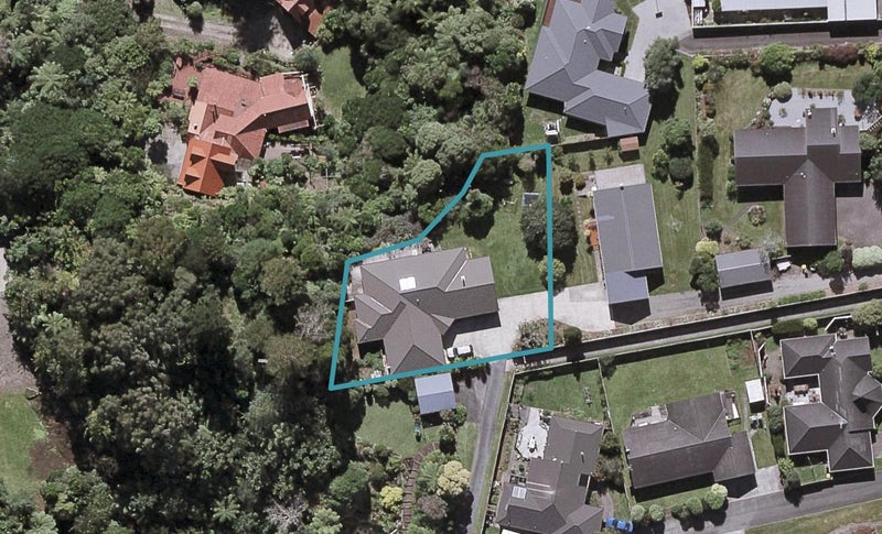 2 London Terrace, Highlands Park, New Plymouth - Carousel 1
