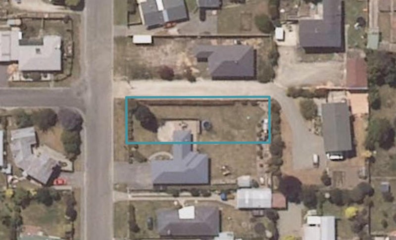 40 Gordon Street, Weston, Oamaru - Carousel 1