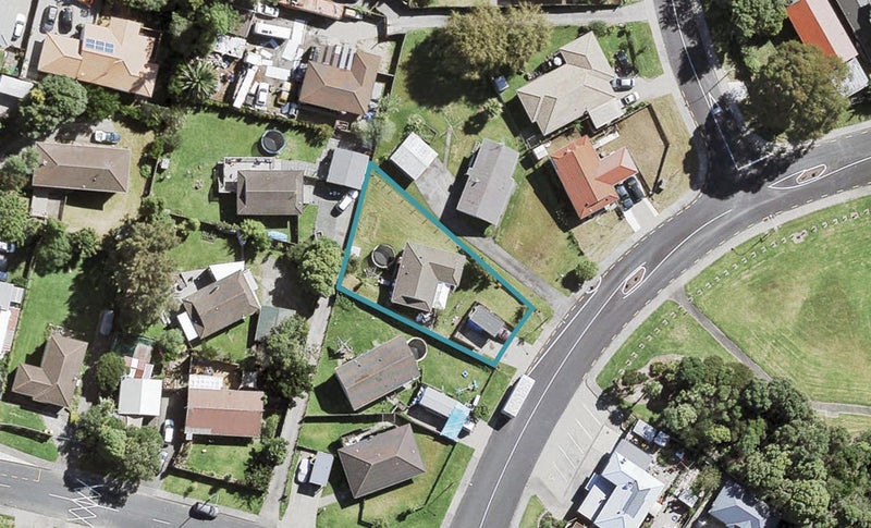 83 Sunvue Road, Glen Eden, Auckland - Carousel 1