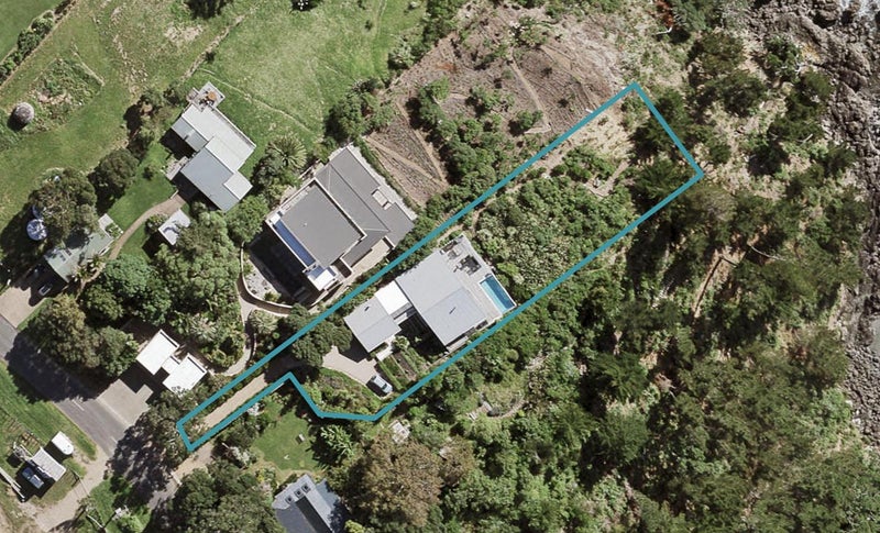 340 Sea View Road, Ostend, Waiheke Island - Carousel 1