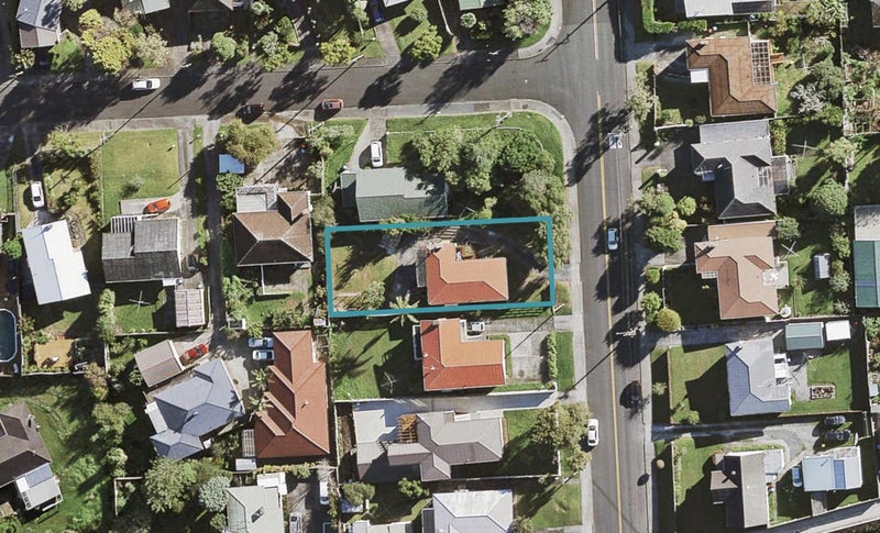 61 Whitney Street, New Windsor, Auckland - Carousel 1